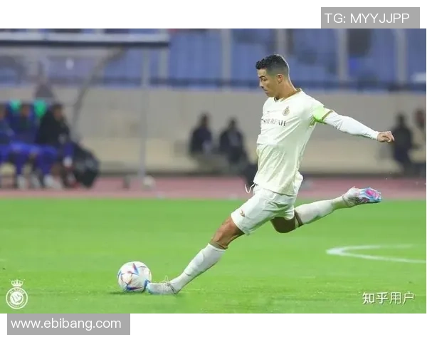 足球明星经典动作全解析助你提升球技与比赛表现 足球明星经典动作全解析助你提升球技与比赛表现