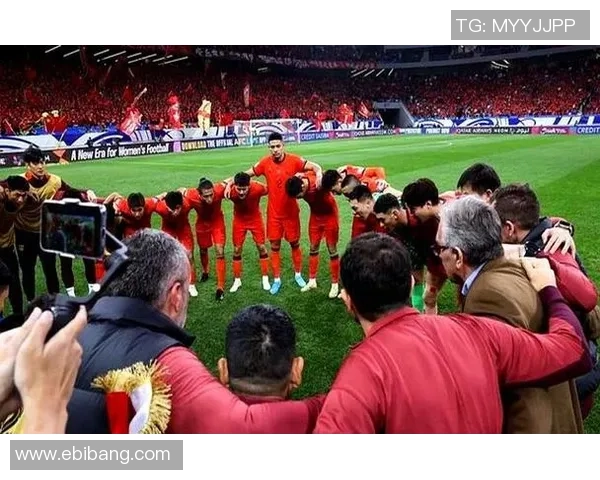 踩脚足球明星转场揭秘新球队新挑战引发球迷热议与期待